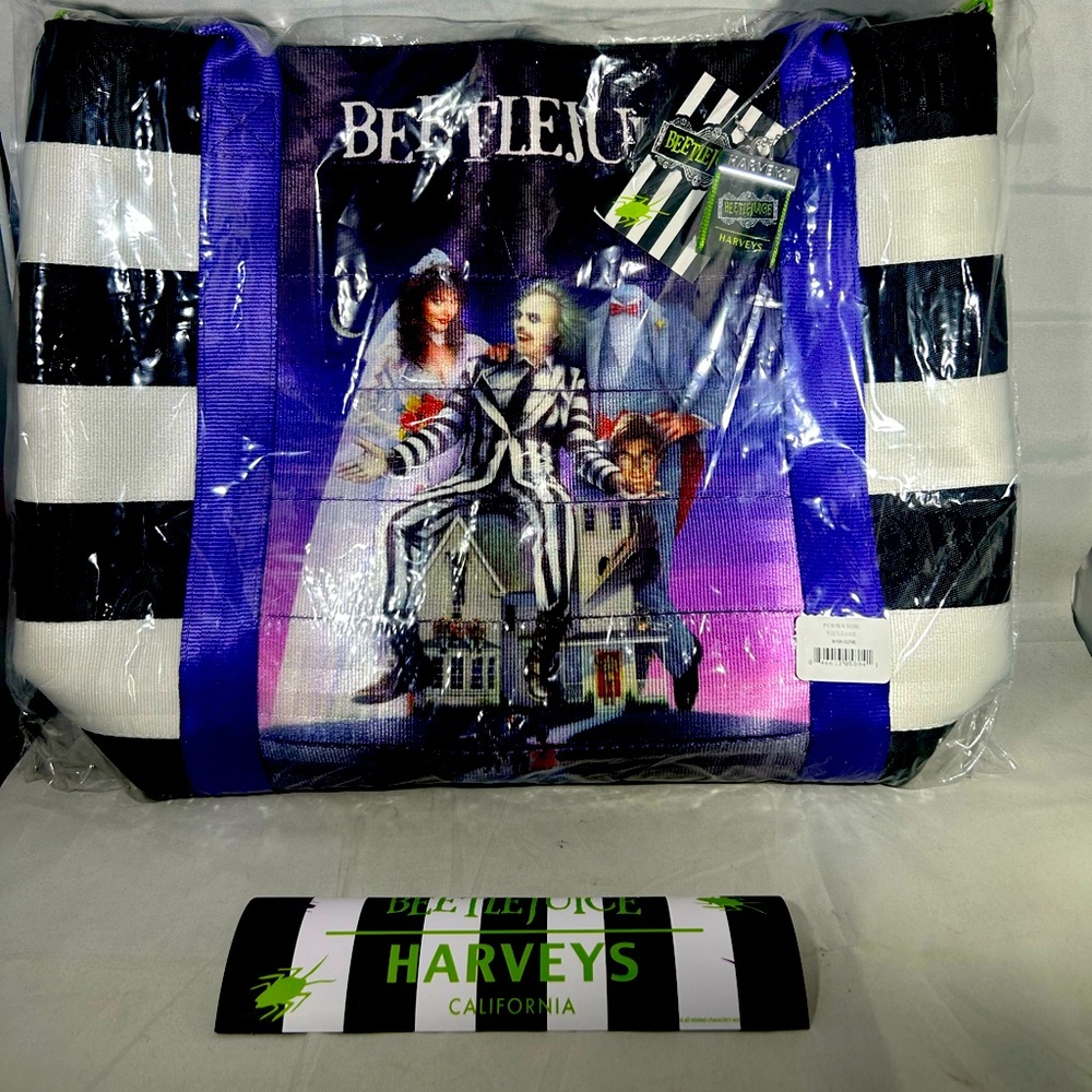 HARVEYS Seatbelt Bag Beetlejuice Poster Tote Halloween In Hand